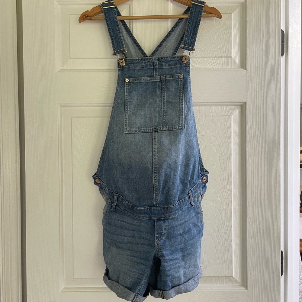 H&M Mama denim shorts overalls
